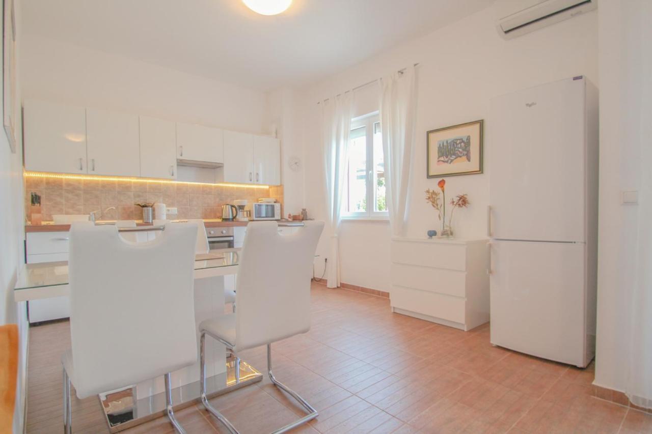 Lea Apartment Novigrad  Luaran gambar