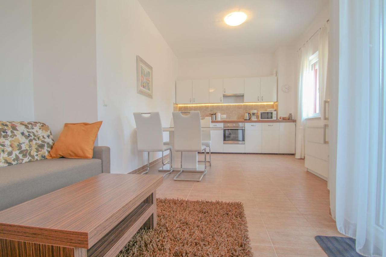 Lea Apartment Novigrad  Luaran gambar