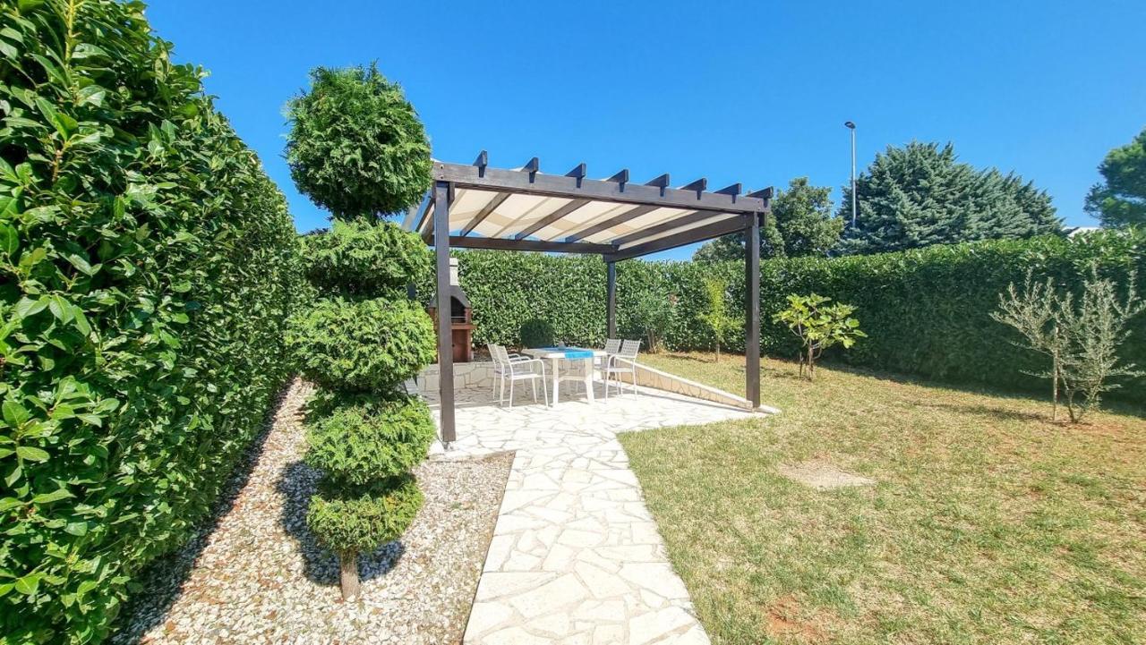 Lea Apartment Novigrad  Luaran gambar