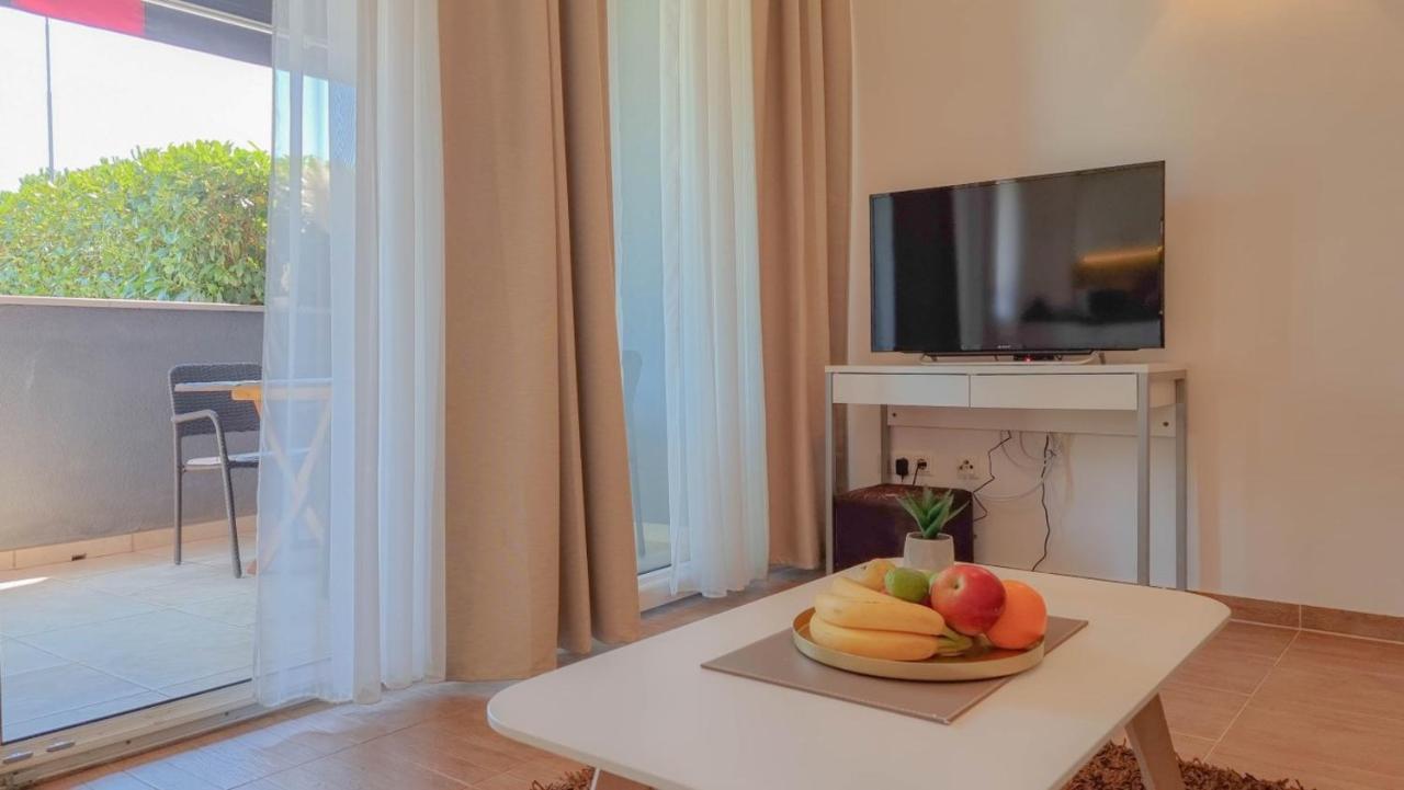 Lea Apartment Novigrad  Luaran gambar