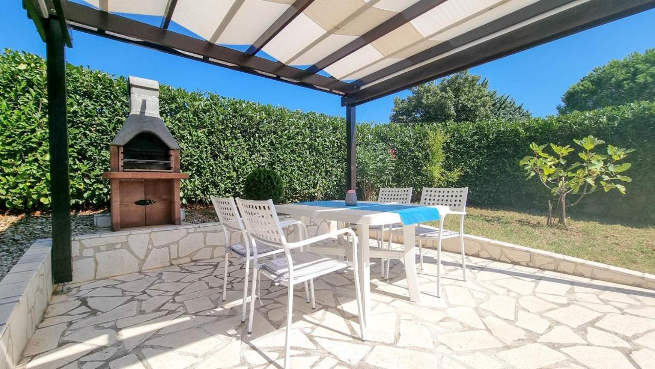 Lea Apartment Novigrad  Luaran gambar