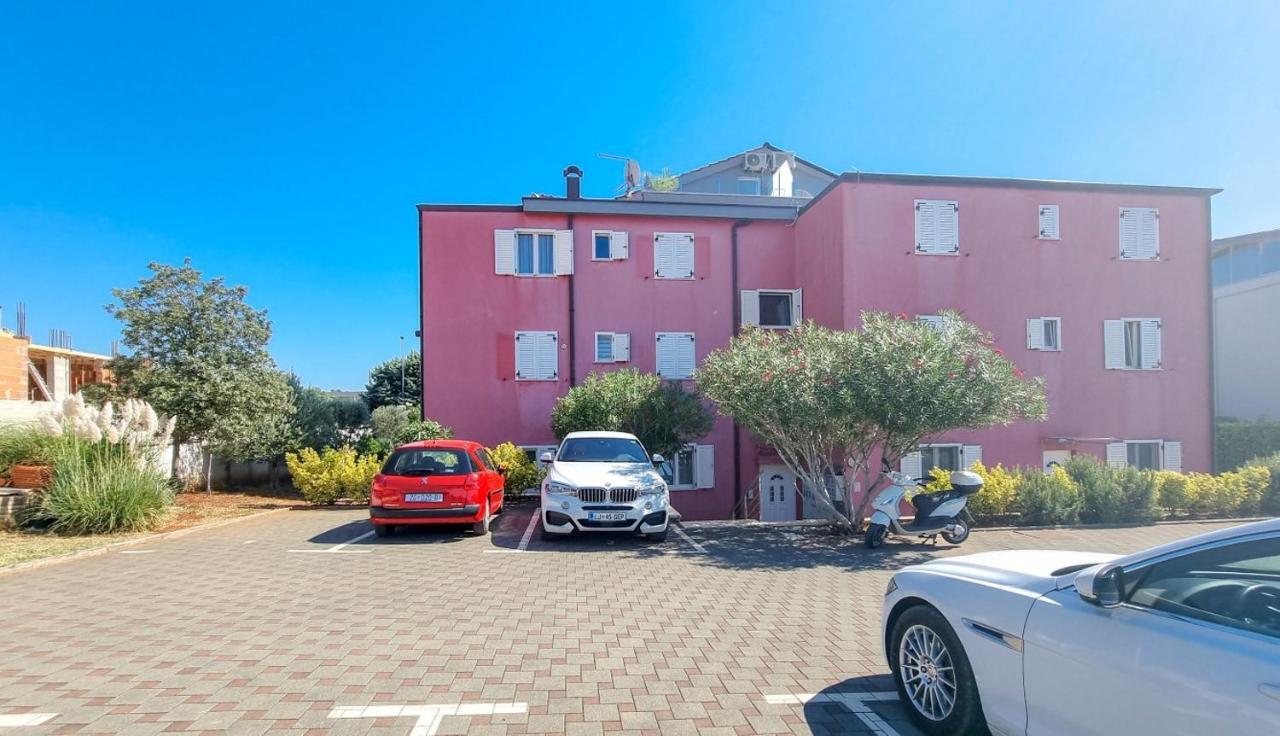 Lea Apartment Novigrad  Luaran gambar
